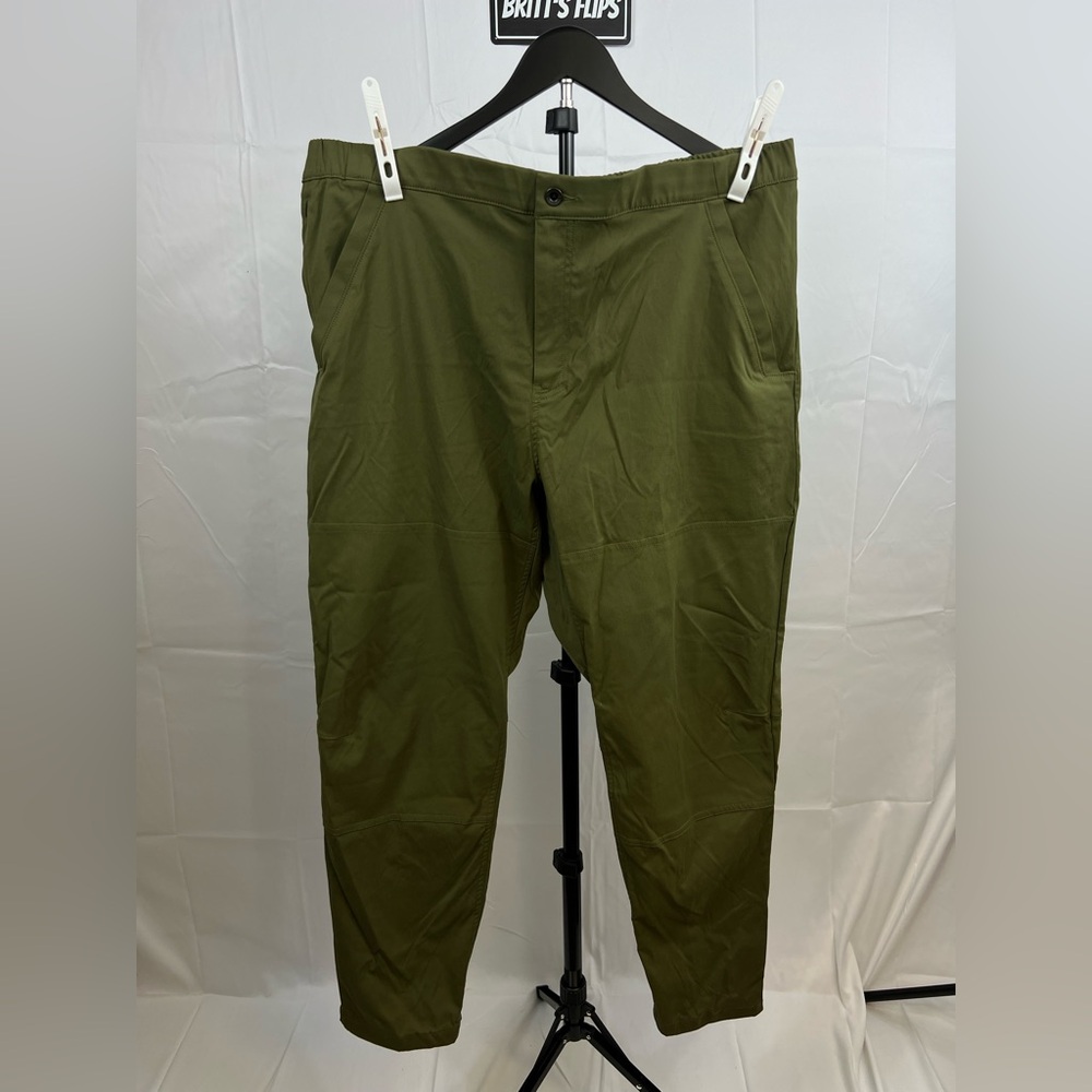 NWOT Mountain Hardwear AP Pants Green Mens Size 42X30